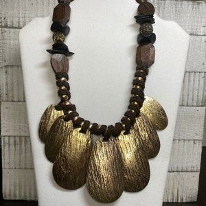 Gorgeous Chicos Necklace Metal and Wood detailing